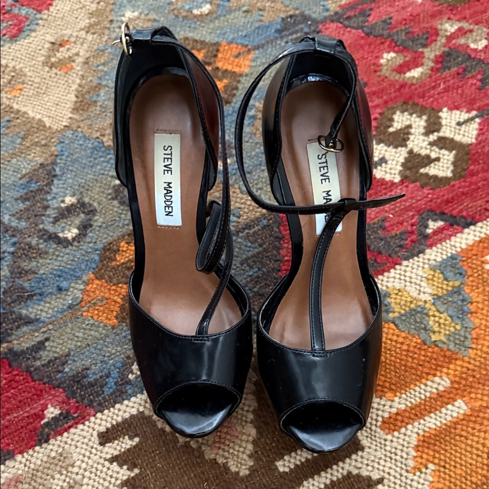 Steve Madden Black Peep-Toe Heels